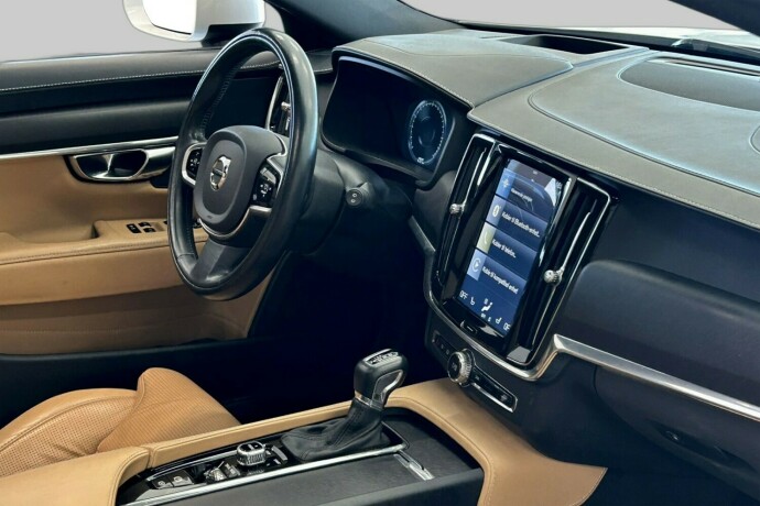 volvo-v90-cross-country-diesel-2017-big-11