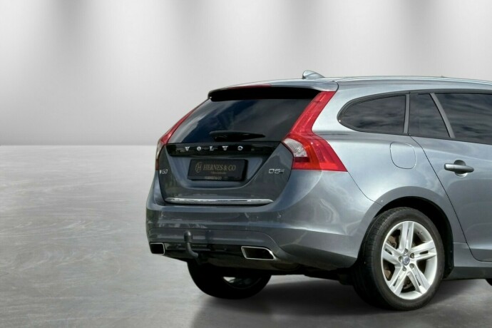 volvo-v60-elektrisitetdiesel-2017-big-5