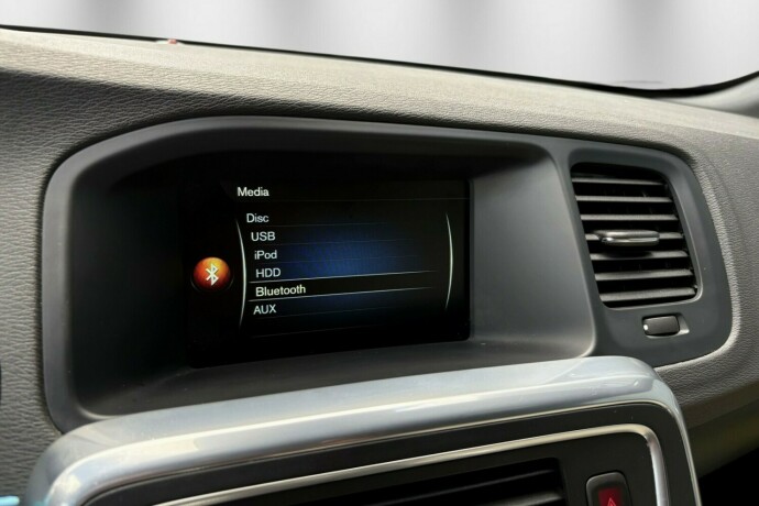 volvo-v60-elektrisitetdiesel-2017-big-25
