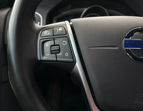 volvo-v60-elektrisitetdiesel-2017-big-17