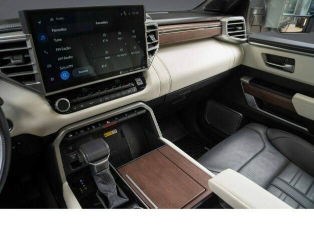toyota-tundra-bensin-2022-big-17