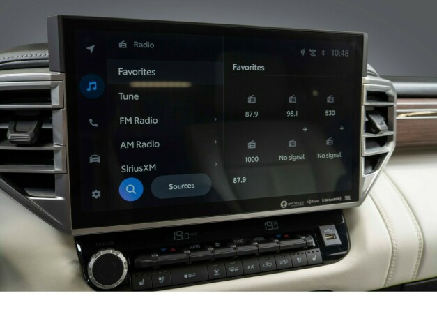 toyota-tundra-bensin-2022-big-20