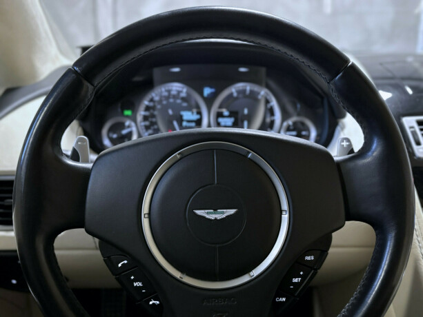 aston-martin-rapide-bensin-2010-big-15