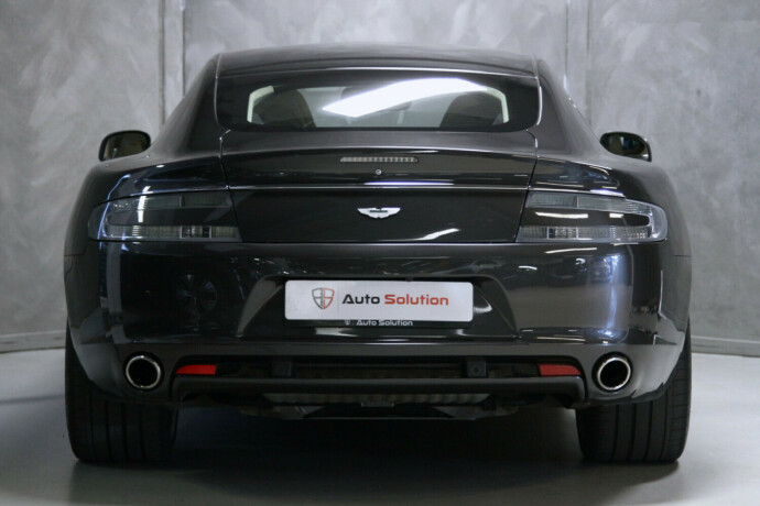 aston-martin-rapide-bensin-2010-big-28