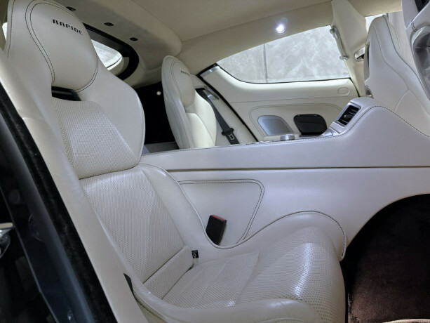 aston-martin-rapide-bensin-2010-big-5