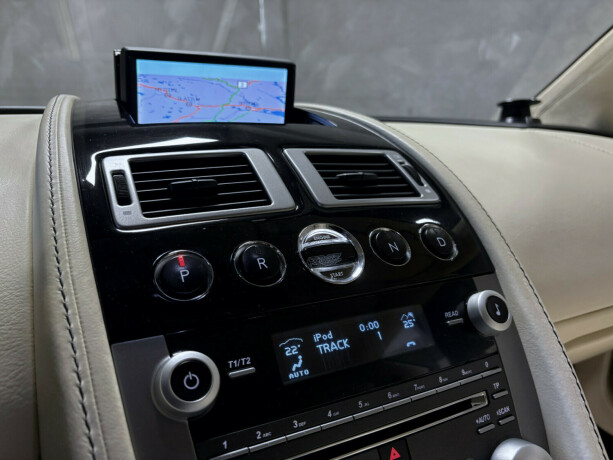 aston-martin-rapide-bensin-2010-big-12