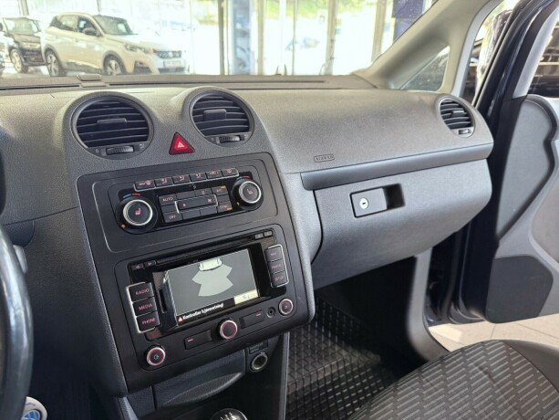 volkswagen-caddy-maxi-diesel-2013-big-25