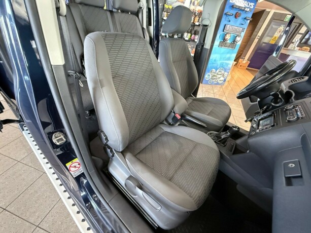 volkswagen-caddy-maxi-diesel-2013-big-27