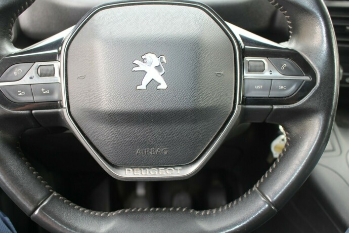 peugeot-partner-diesel-2020-big-12