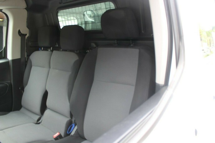 peugeot-partner-diesel-2020-big-7