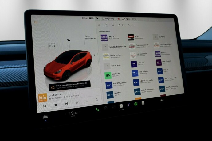 tesla-model-y-elektrisitet-2023-big-32