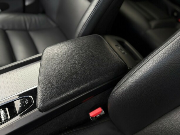 volvo-xc-60-plug-in-petrol-2020-big-23