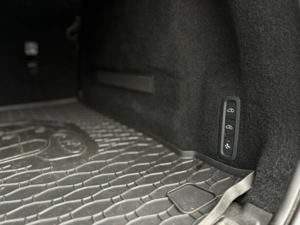 volvo-xc-60-plug-in-petrol-2020-big-11