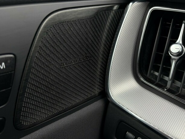 volvo-xc-60-plug-in-petrol-2020-big-17