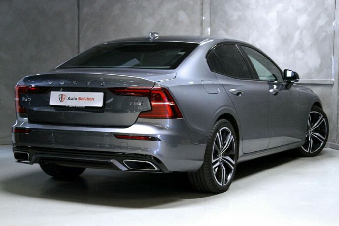 volvo-s60-plug-in-petrol-2020-big-1