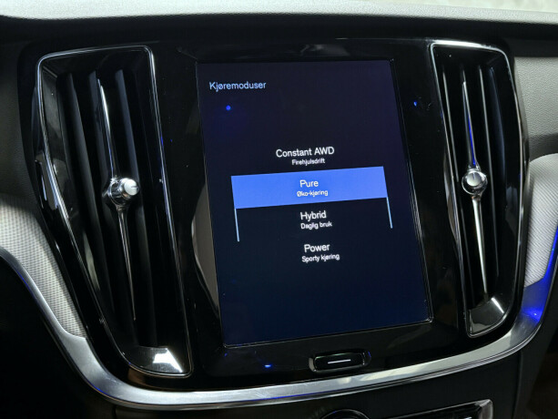 volvo-s60-plug-in-petrol-2020-big-16