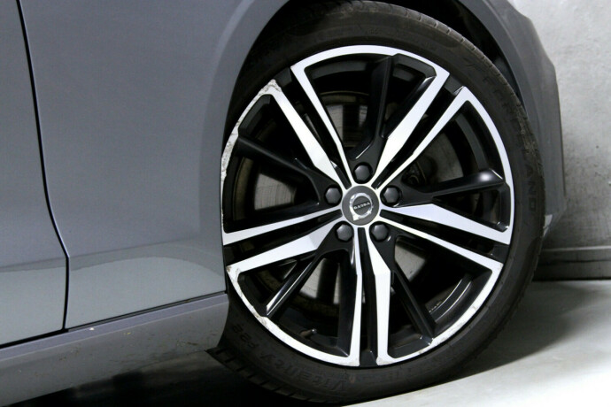 volvo-s60-plug-in-petrol-2020-big-33
