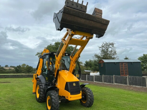 2010-jcb-3cx-traktorgraver-gravemaskin-big-8