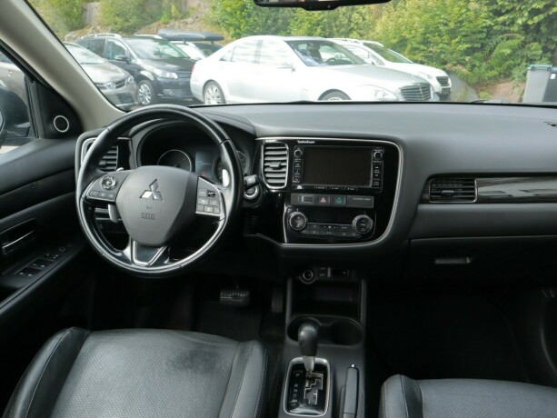 mitsubishi-outlander-diesel-2016-big-7