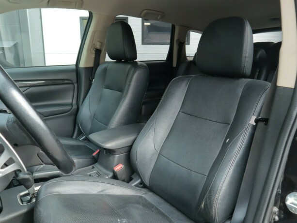mitsubishi-outlander-diesel-2016-big-8