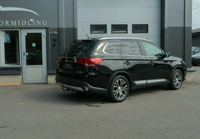 mitsubishi-outlander-diesel-2016-big-1