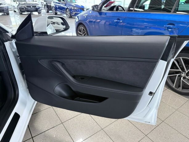 tesla-model-3-elektrisitet-2021-big-24