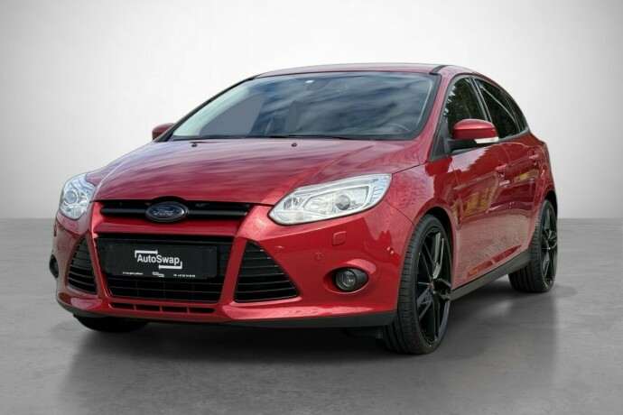 ford-focus-bensin-2013-big-1