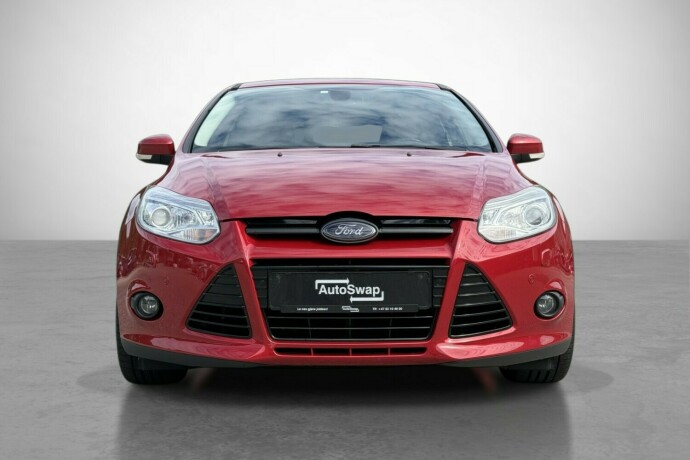 ford-focus-bensin-2013-big-2