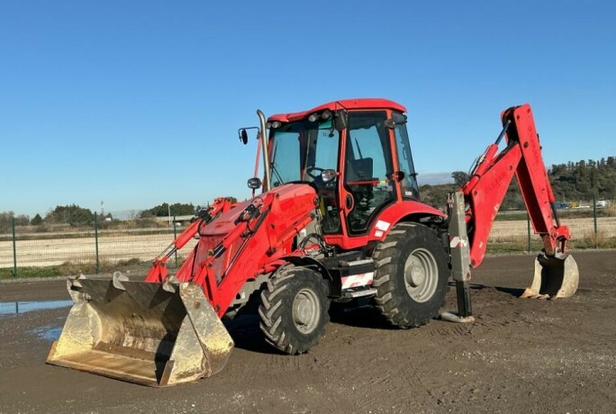 2015-jcb-3cx-traktorgraver-gravemaskin-big-0