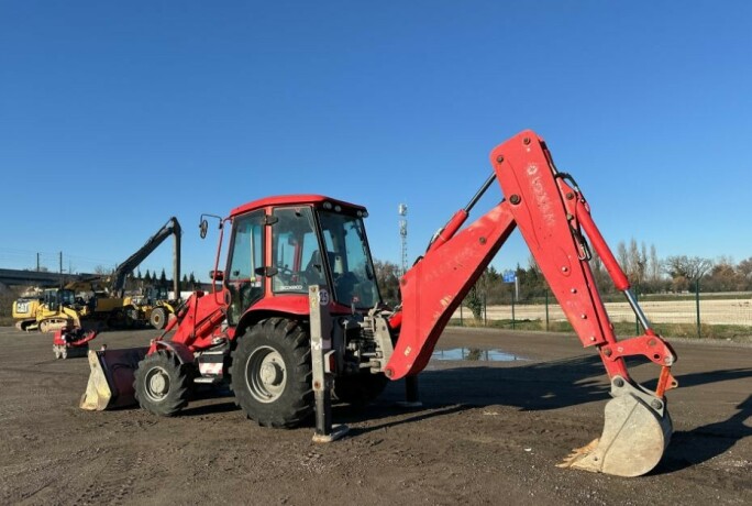 2015-jcb-3cx-traktorgraver-gravemaskin-big-4