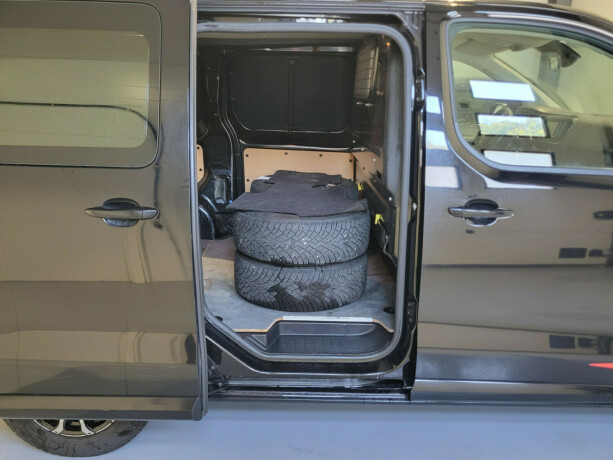 toyota-proace-diesel-2017-big-13