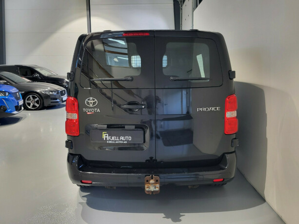 toyota-proace-diesel-2017-big-3