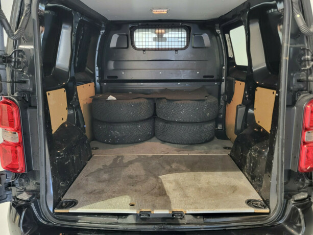 toyota-proace-diesel-2017-big-11
