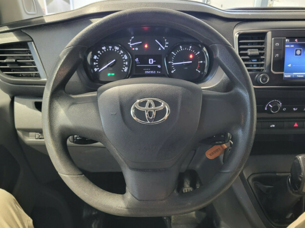 toyota-proace-diesel-2017-big-6