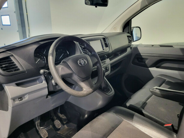 toyota-proace-diesel-2017-big-5