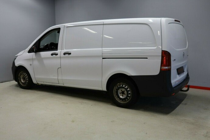 mercedes-benz-vito-diesel-2015-big-3