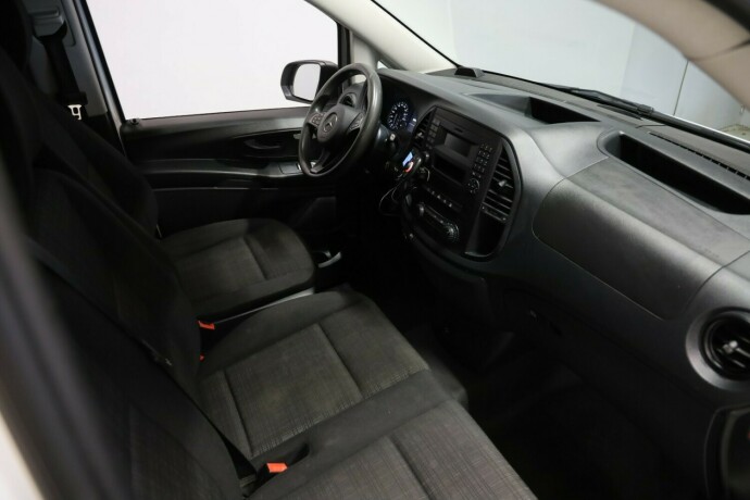 mercedes-benz-vito-diesel-2015-big-6
