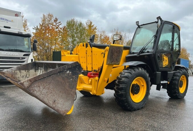 2008-teleskoplaster-jcb-540-big-4