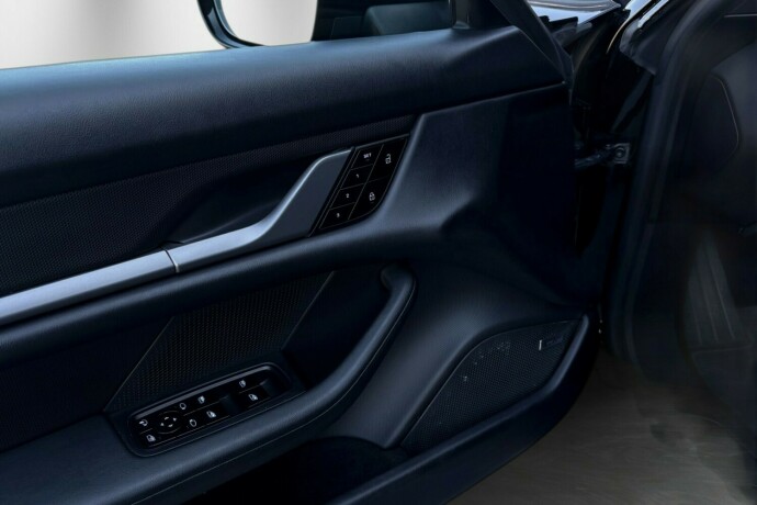 porsche-taycan-elektrisitet-2021-big-35