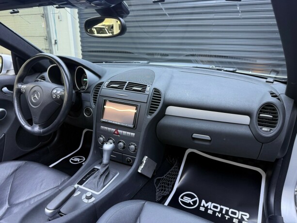 mercedes-benz-slk-bensin-2005-big-11