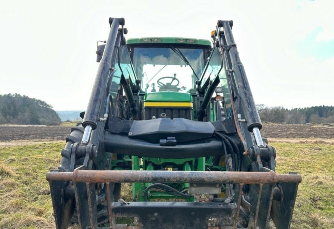 2002-traktor-john-deere-6310-big-11