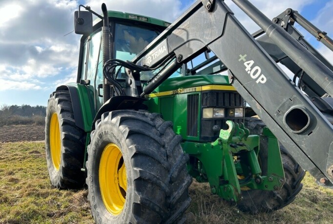 2002-traktor-john-deere-6310-big-12