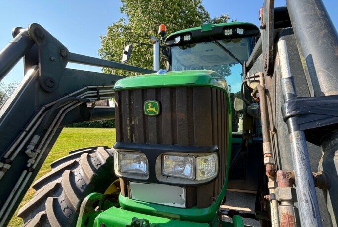 2006-traktor-john-deere-6920-big-5