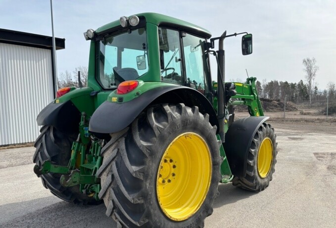 2007-traktor-john-deere-6430-big-10