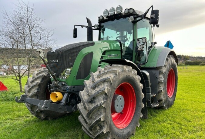 2011-traktor-fendt-930-big-1