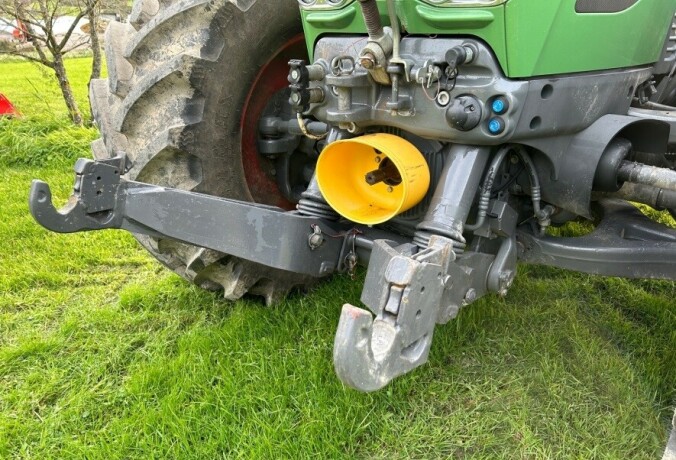 2011-traktor-fendt-930-big-11