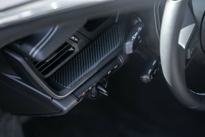 porsche-911-bensin-2025-big-16