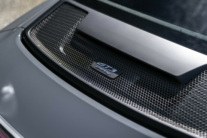 porsche-911-bensin-2025-big-37