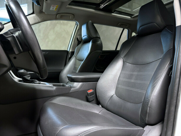 toyota-rav4-elektrisitetbensin-2019-big-4