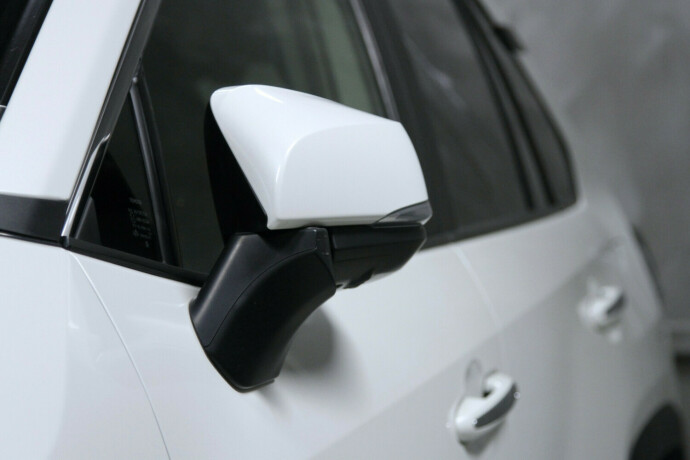 toyota-rav4-elektrisitetbensin-2019-big-25